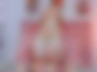 YAYIS MILF webcam performer live streaming