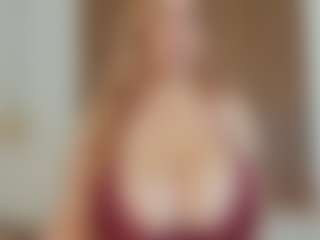 Live cam show with YAYIS - Average on Camsoda