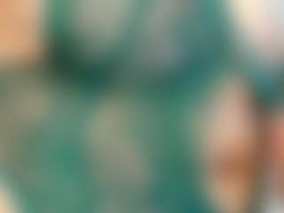 YAYIS MILF webcam performer live streaming