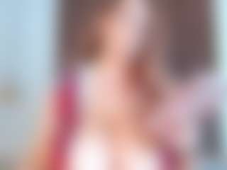 Live cam show with YAYIS - Living Room on Camsoda