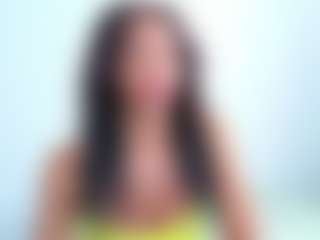 Live cam show with TamyLynn1 - Bikini on Instabang