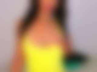 Live cam show with TamyLynn1 - Flat Chested on hrnylive.com