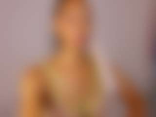 Live cam show with TamyLynn1 - Blowjob on Milfs Live
