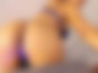 Live cam show with TamyLynn1 - Smoking on nudelive.tv