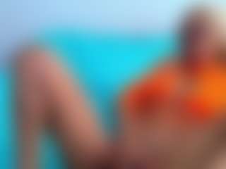 Live cam show with TamyLynn1 - Public MILF on sexylive.show