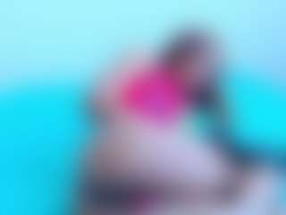 Live cam show with TamyLynn1 - Black MILF on Chatstar