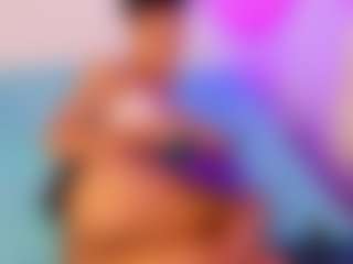 Live cam show with TamyLynn1 - Ebony MILF on parknlotfishbdy