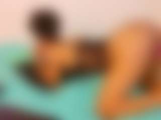 Live cam show with TamyLynn1 - Public Ebony on Camsoda