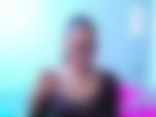 Live cam show with TamyLynn1 - Smoking on Camsoda