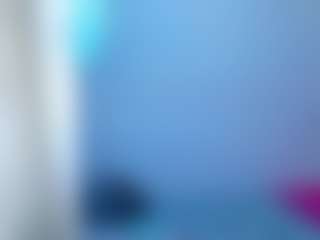 Live cam show with TamyLynn1 - Public Ebony on Camsoda
