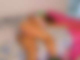 Live cam show with TamyLynn1 - Bedroom on SinfulBabes