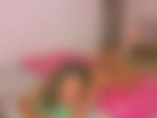 Live cam show with TamyLynn1 - Black MILF on Milf Play