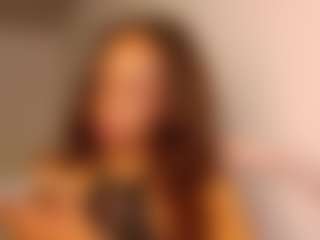 Live cam show with TamyLynn1 - Spank Black on CamClone