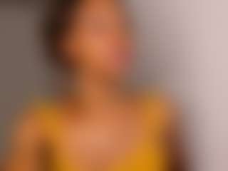 Live cam show with TamyLynn1 - Brown Eyes Black on Camsoda