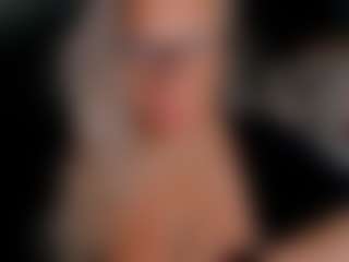 Live cam show with Foxxy-Lady - Blonde Hair MILF on CamSodaAdn