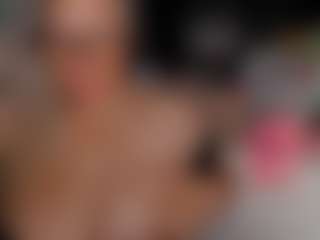 Foxxy-Lady's Live Sex Cam Show