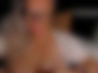 Live cam show with Foxxy-Lady - BBW Middle Aged on alttransgirls