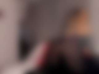 Live cam show with Foxxy-Lady - Blonde Hair on Camsoda