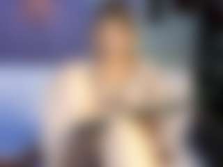 olisunny MILF webcam performer live streaming