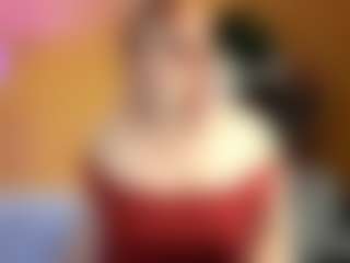 olisunny MILF webcam performer live streaming