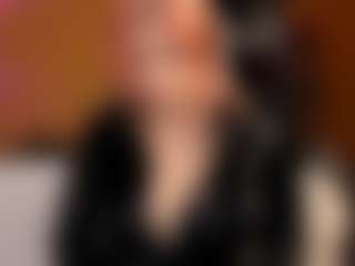 olisunny MILF webcam performer live streaming