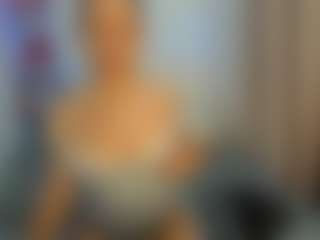 Live cam show with Mariangel-3 - Blonde Hair on Camsoda