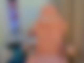 Live cam show with Mariangel-3 - Trimmed Asian on StripNow