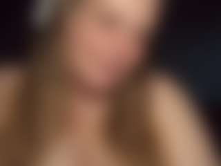Mrs. Sparkles's Live Sex Cam Show