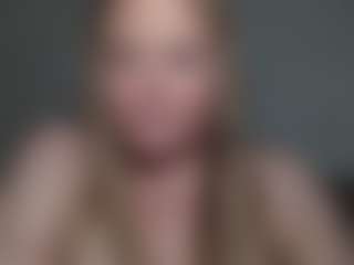 Mrs. Sparkles's Live Sex Cam Show