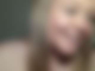 Mrs. Sparkles's Live Sex Cam Show