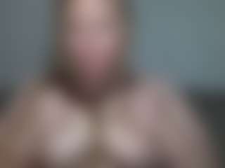 Live cam show with Mrs. Sparkles - Middle Aged on Camsoda