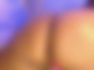 Live cam show with VictoriiaHill - Dildo Or Vibrator on Camsoda