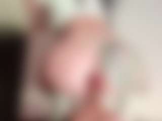 Live cam show with maeve-ds - Horny on Camsoda