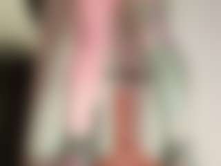 Live cam show with maeve-ds - Flirt Young Adult on Gym Cam Girls