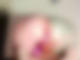 Live cam show with maeve-ds - Ebony Petite on Soda Cam