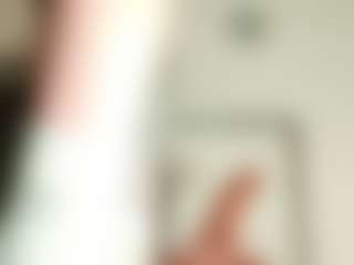 Live cam show with maeve-ds - Ebony Teen (18+) on Hubzter Live