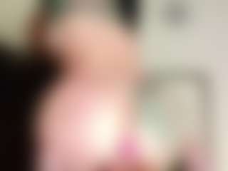 Live cam show with maeve-ds - Spank Latina on Camsoda | colombia