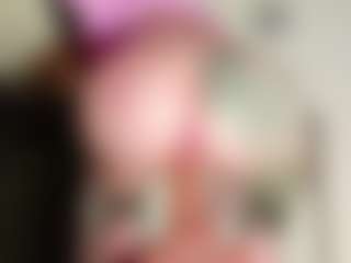 Live cam show with maeve-ds - Latina Petite on Camsoda | colombia