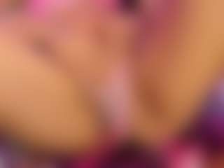 Live cam show with Melany Mendoza - Oil on Camsoda