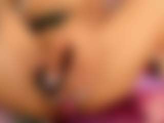 Live cam show with Melany Mendoza - Small Tits on Soda Cam