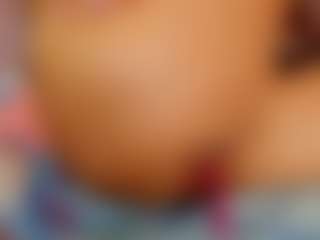 Melany Mendoza MILF webcam performer live streaming