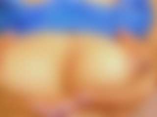 Melany Mendoza MILF webcam performer live streaming