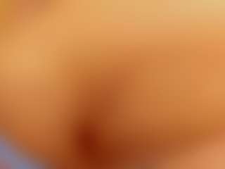 Melany Mendoza MILF webcam performer live streaming