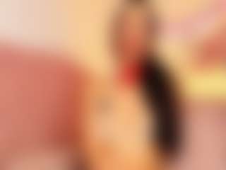 Live cam show with Melany Mendoza - Skinny MILF on Camsoda
