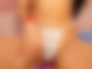 Live cam show with Melany Mendoza - Oil on Camsoda
