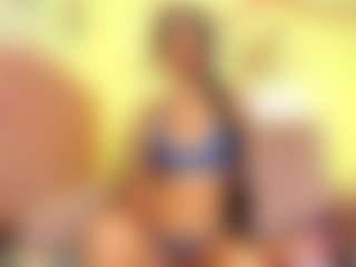Live cam show with Melany Mendoza - Public on Gym Cam Girls