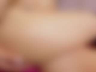 Live cam show with Melany Mendoza - Skinny on Camsoda