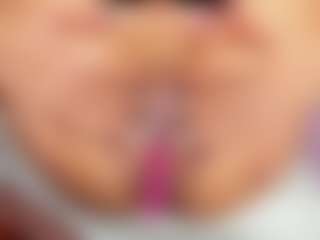 Melany Mendoza's Live Sex Cam Show