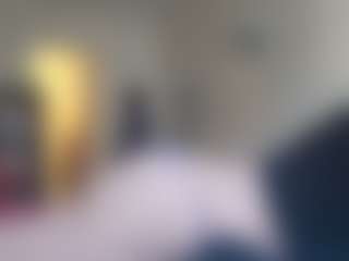Live cam show with Ivy sol - Blonde Hair MILF on Soda Cam