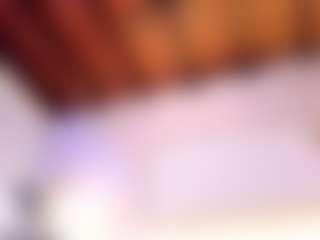 Live cam show with Agata Duque - Petite on SquirtSoMuch